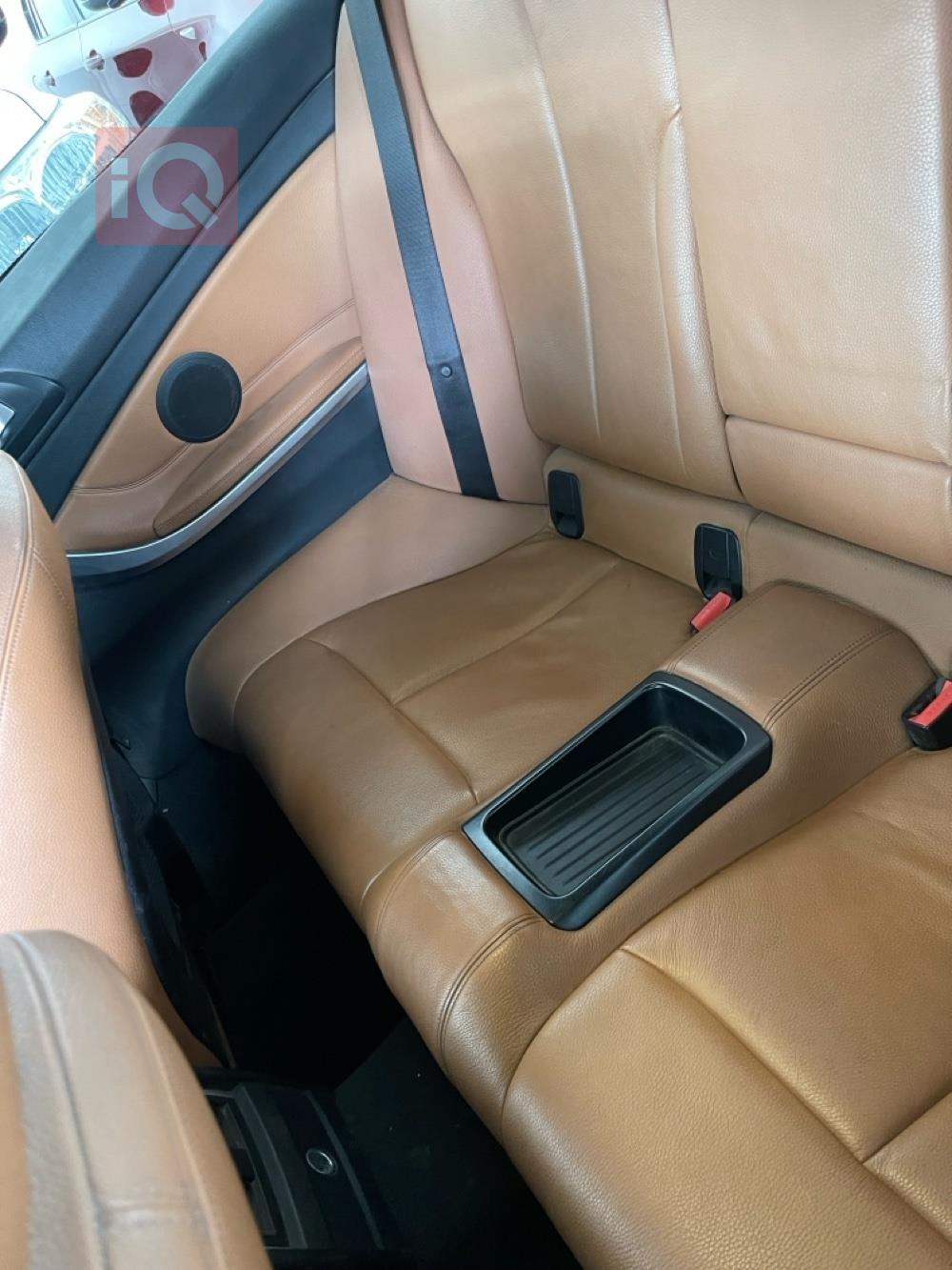 بی ئێم دەبڵیو 4 سیریەس